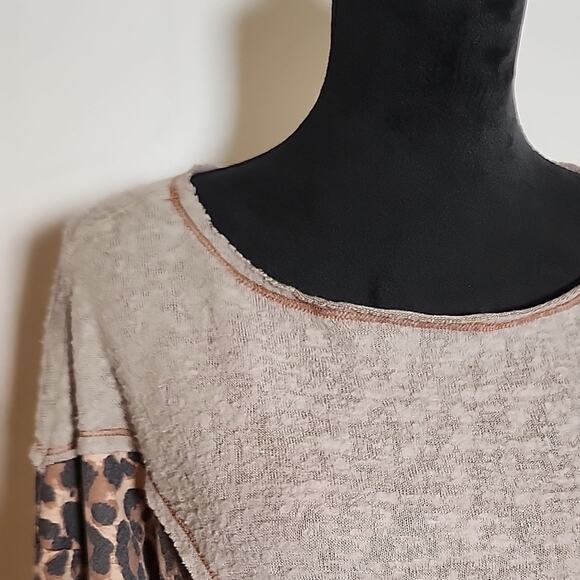 CES FEMME Beige and Leopard Print Long Sleeve Top, Size Medium - Picture 6 of 10